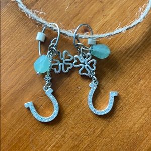 Fossil Lucky Horseshoe Earrings!  EUC!
